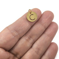 Breloque initiale ronde or en acier inoxydable