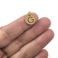 Breloque initiale ronde or en acier inoxydable