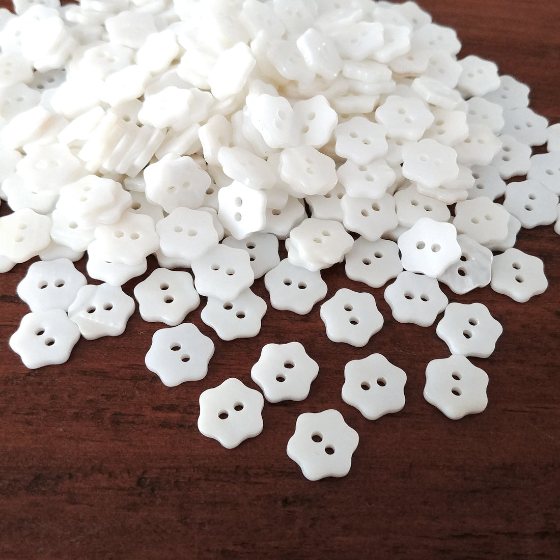 Mother of Pearl Shell Buttons 11 or 13mm - set of 6 white flower buttons