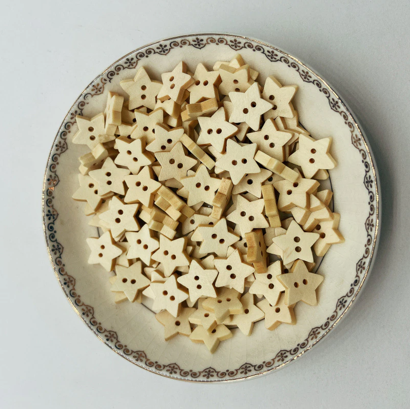 Star button - 10 Wooden craft buttons 13mm