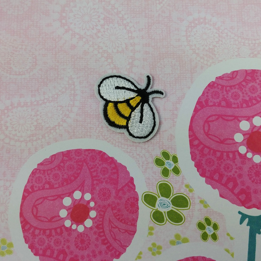 Cute little Bee iron on patch, Embroidered sew on patch, Insect applique