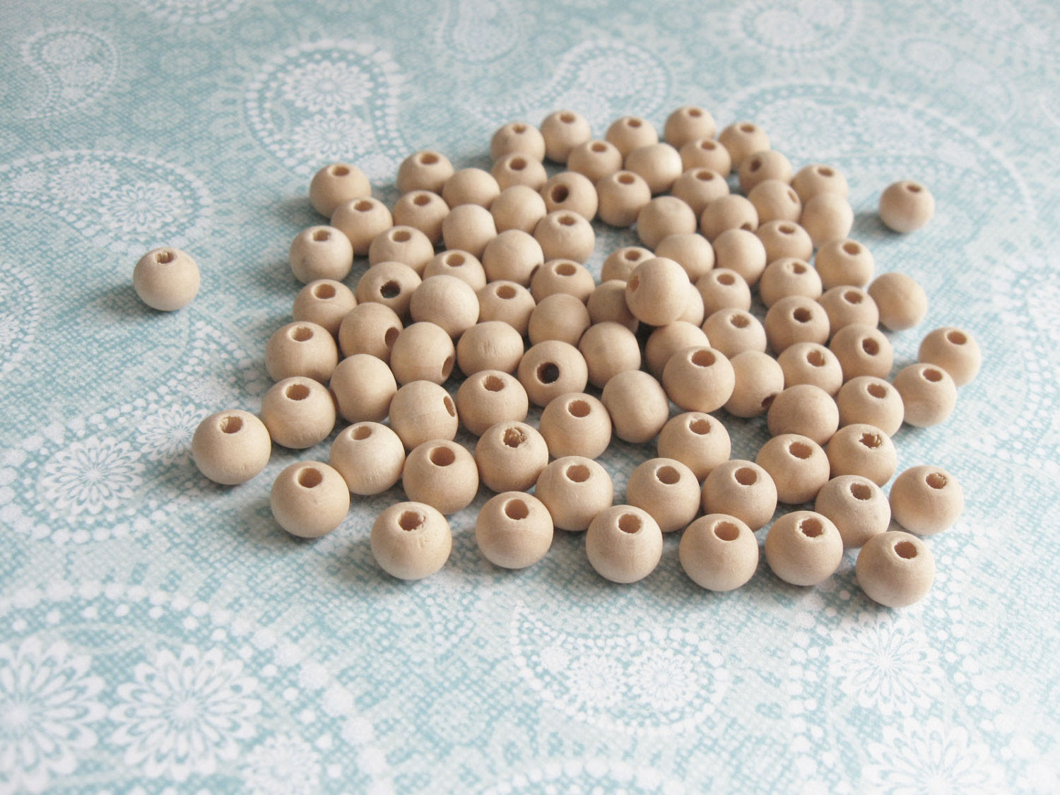 90 Perles en bois naturel 8mm