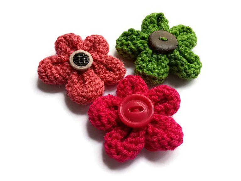 Super easy knitted flowers