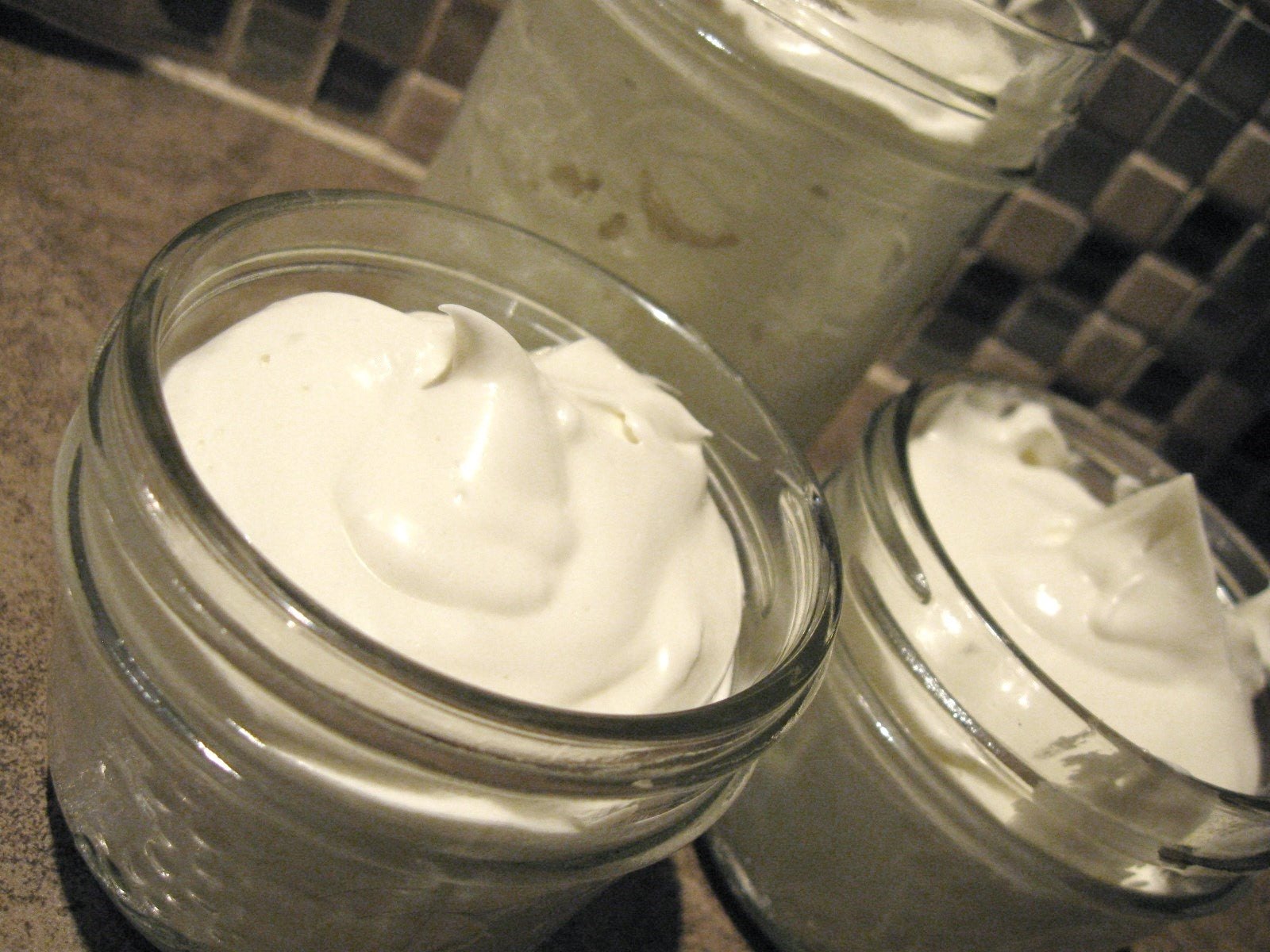 Make your body butter with simple and natural products