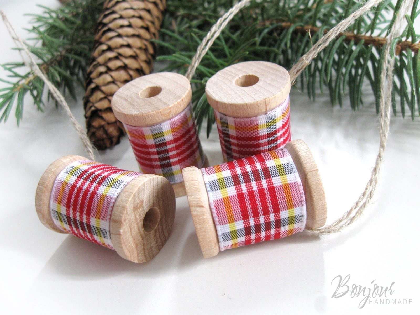 Fun Chrismas ornaments for sewists