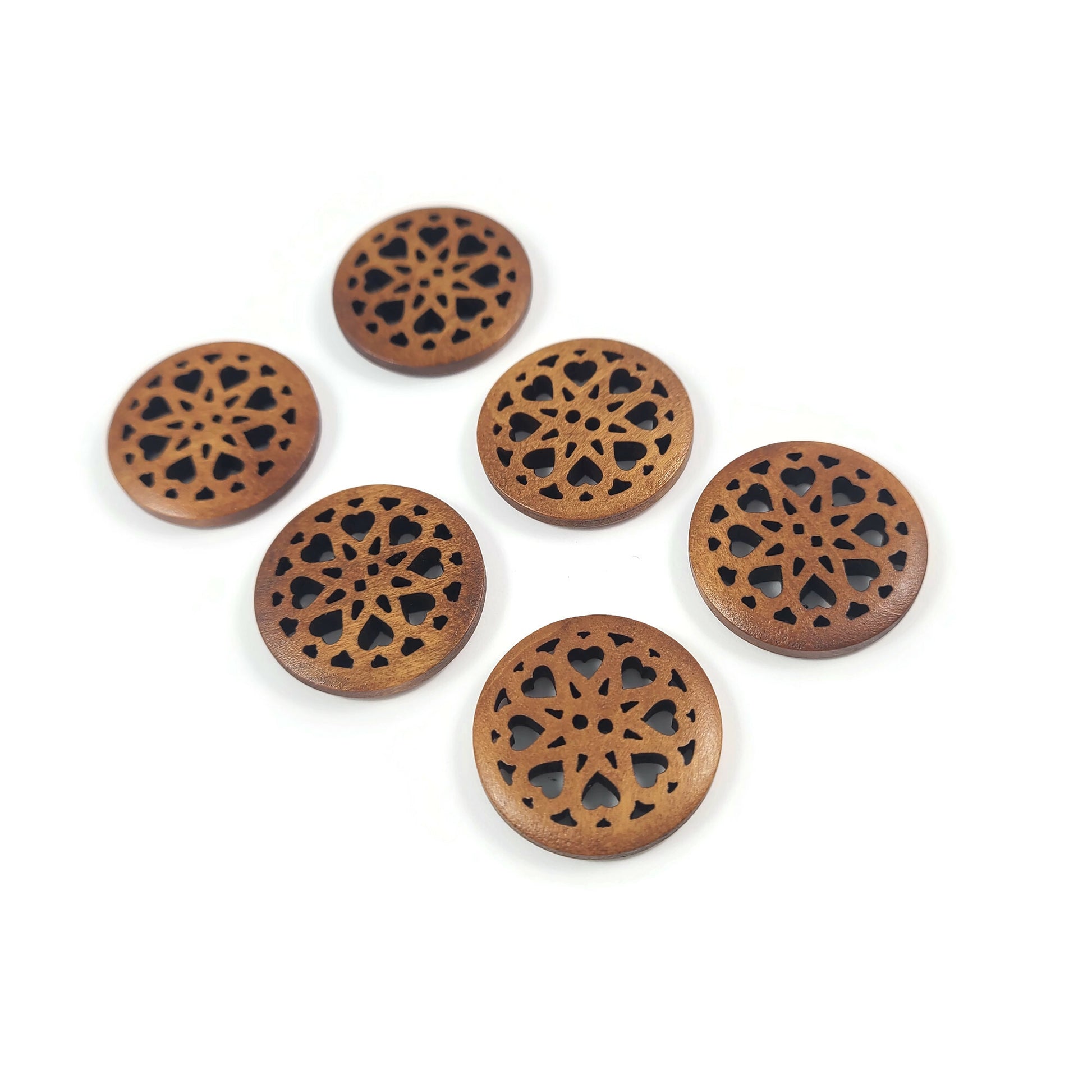 6 boutons de bois naturel avec fleur dentelle 25mm