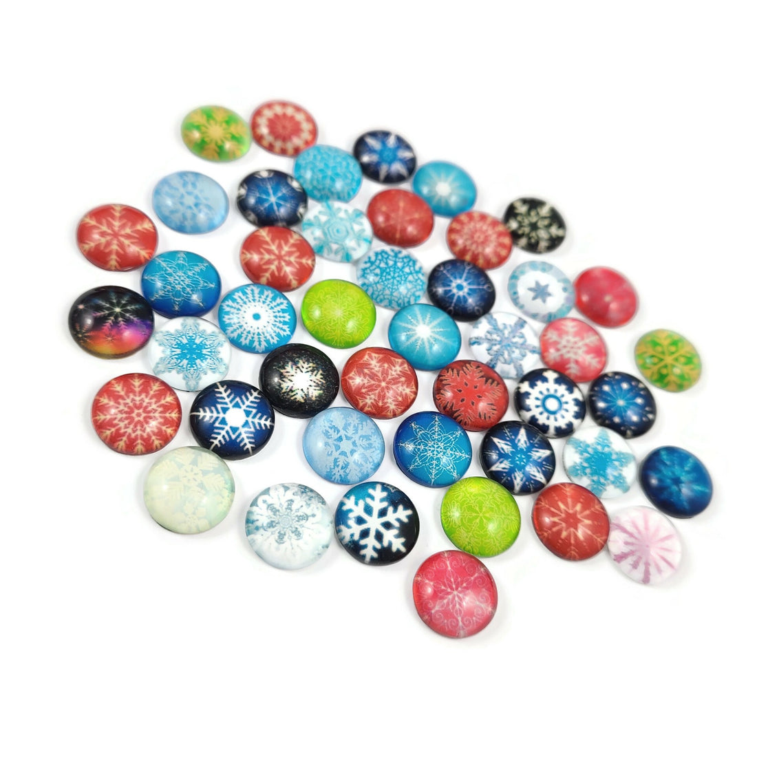 Set of 50 mixed snowflake 12mm glass cabochons