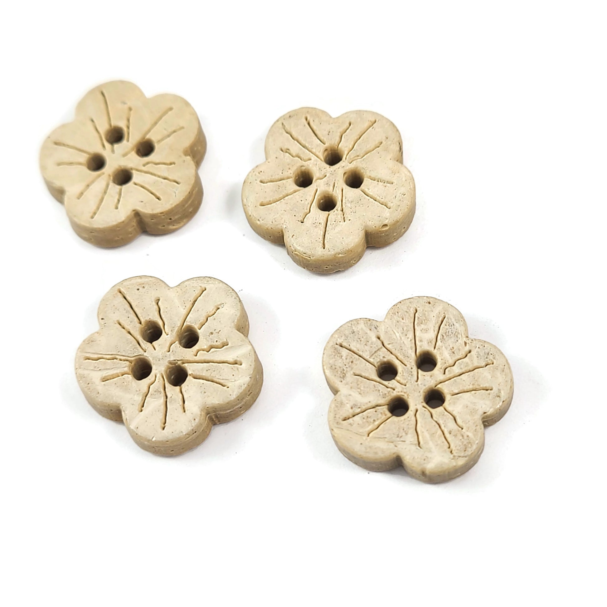 6 Boutons en bois de coco blanc en forme de fleur