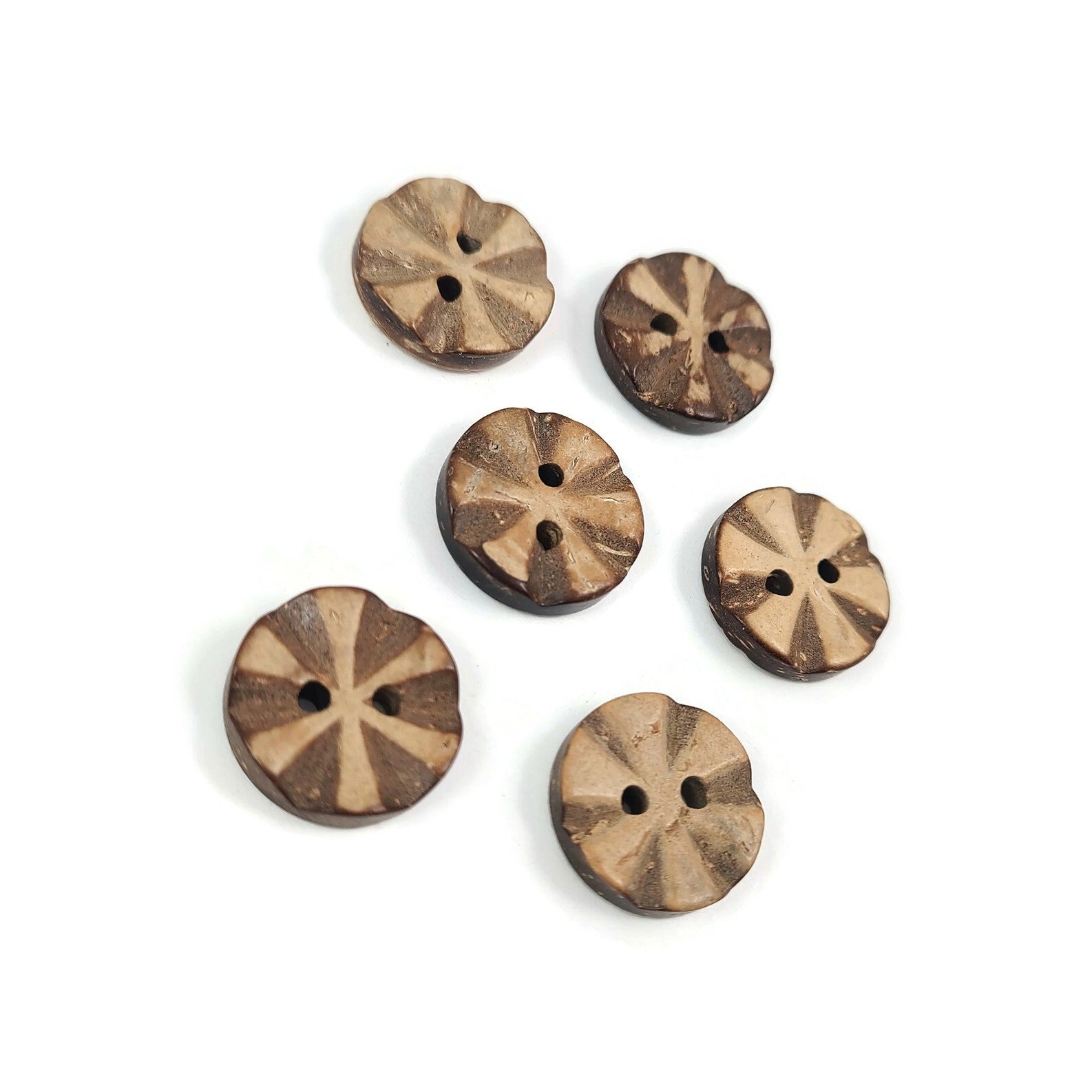 6 Coconut Buttons 15mm - Carved