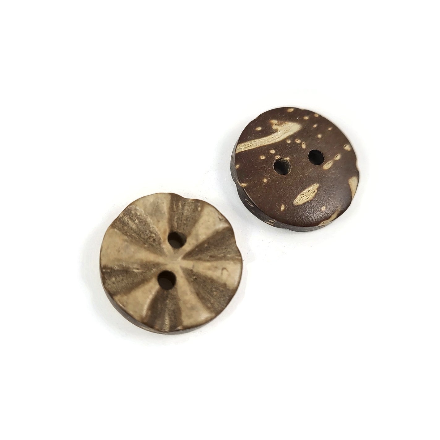 6 Coconut Buttons 15mm - Carved