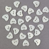 6 White heart buttons - Mother of Pearl Shell Buttons 12mm