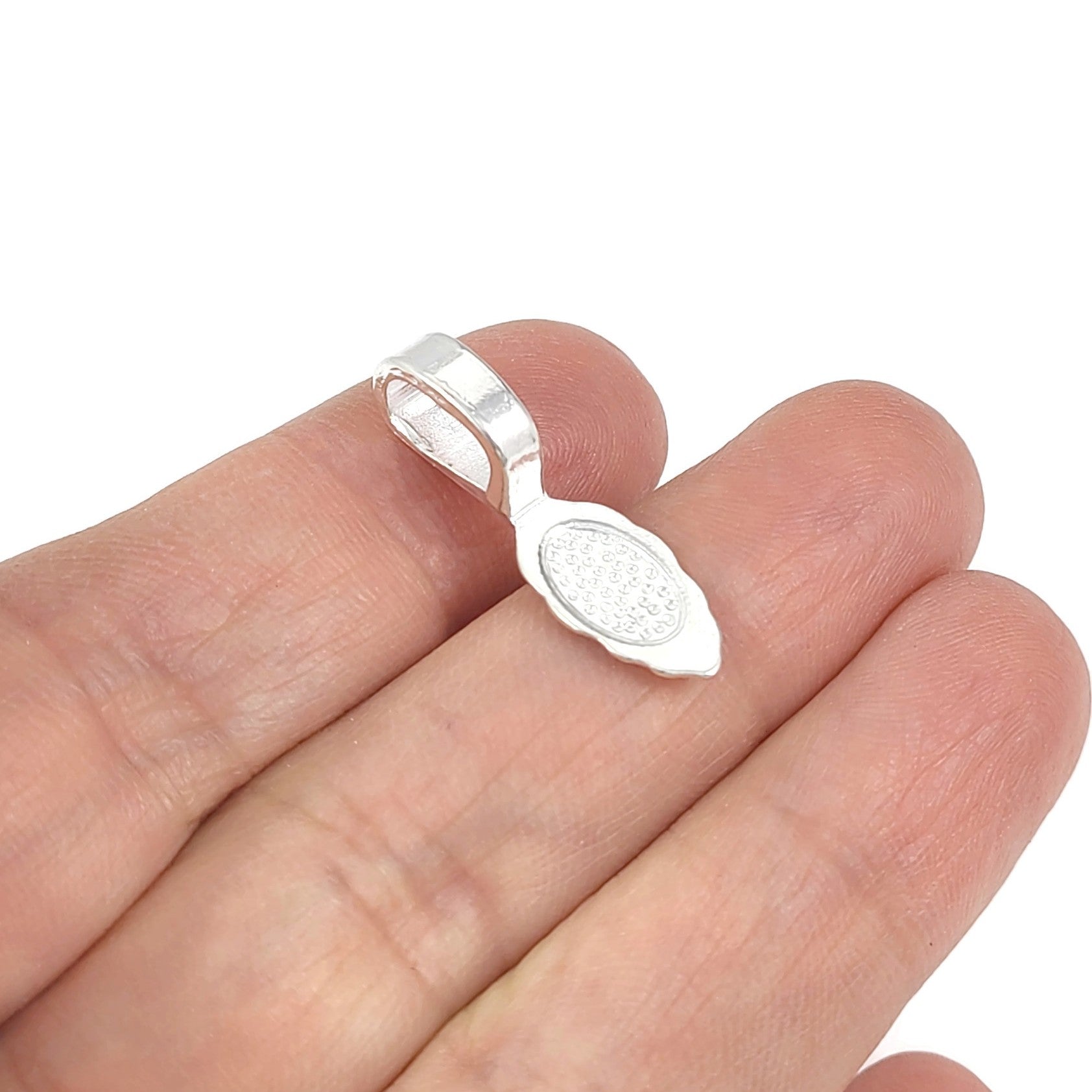 10 glue-on bails, Leaf flat pad