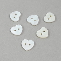 6 Bouton coeur en nacre naturel 11mm