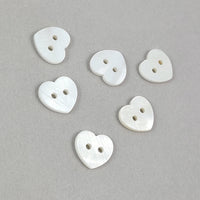 6 Bouton coeur en nacre naturel 11mm