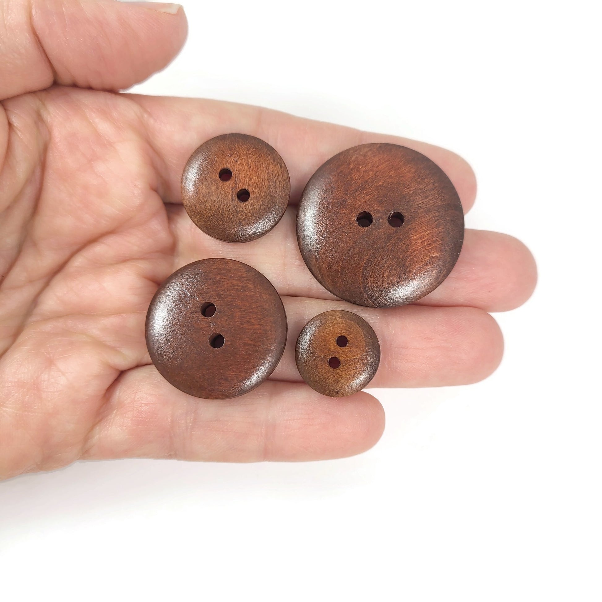 6 Warm brown wooden sewing buttons 15mm, 20mm, 25mm, 30mm