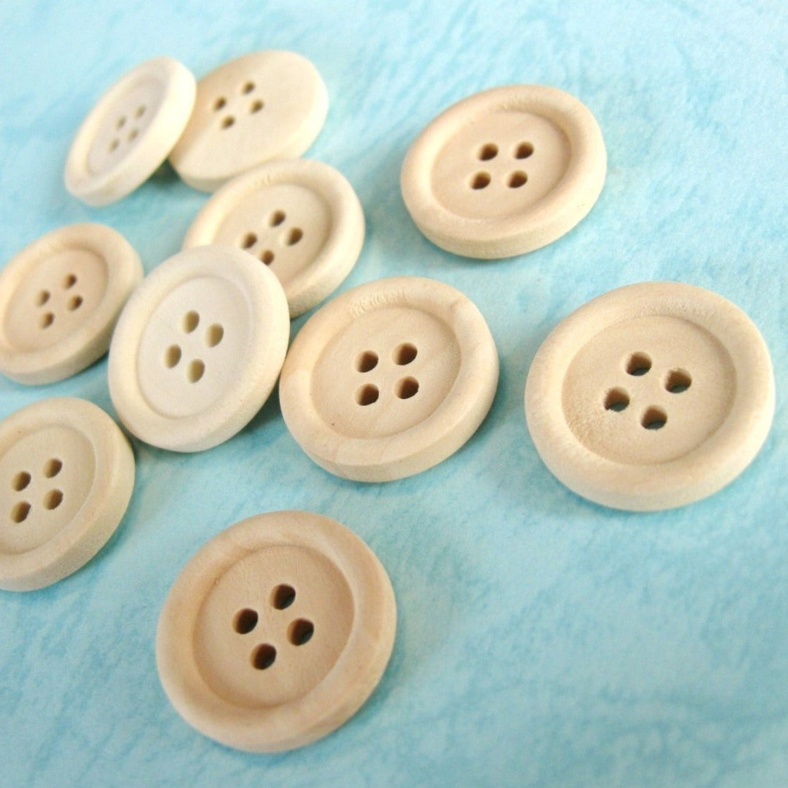 12 Natural unfinished wood buttons 13mm, 15mm, 18mm, 20mm, 25mm