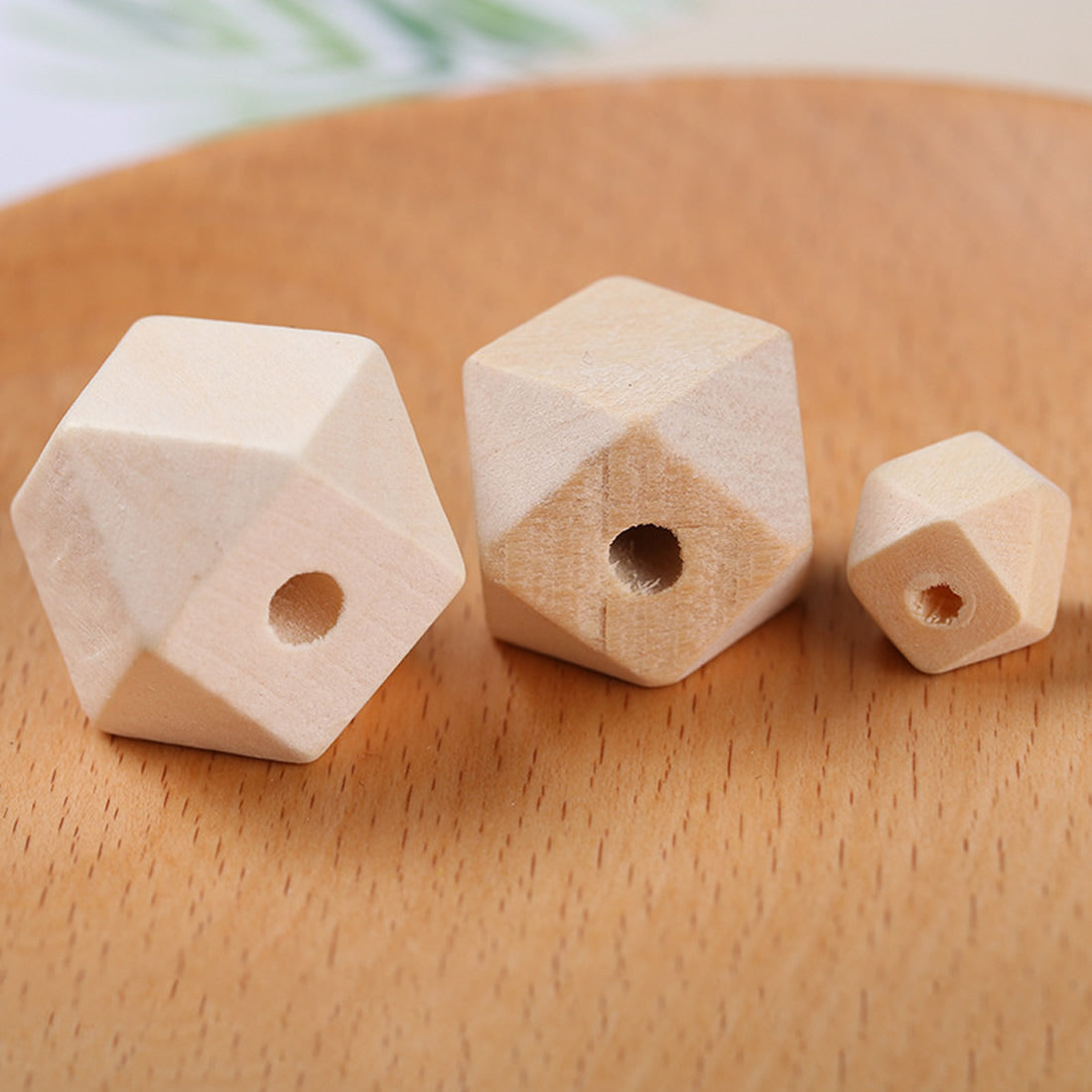 10 Perles hexagones en bois naturel 10, 12 ou 14mm
