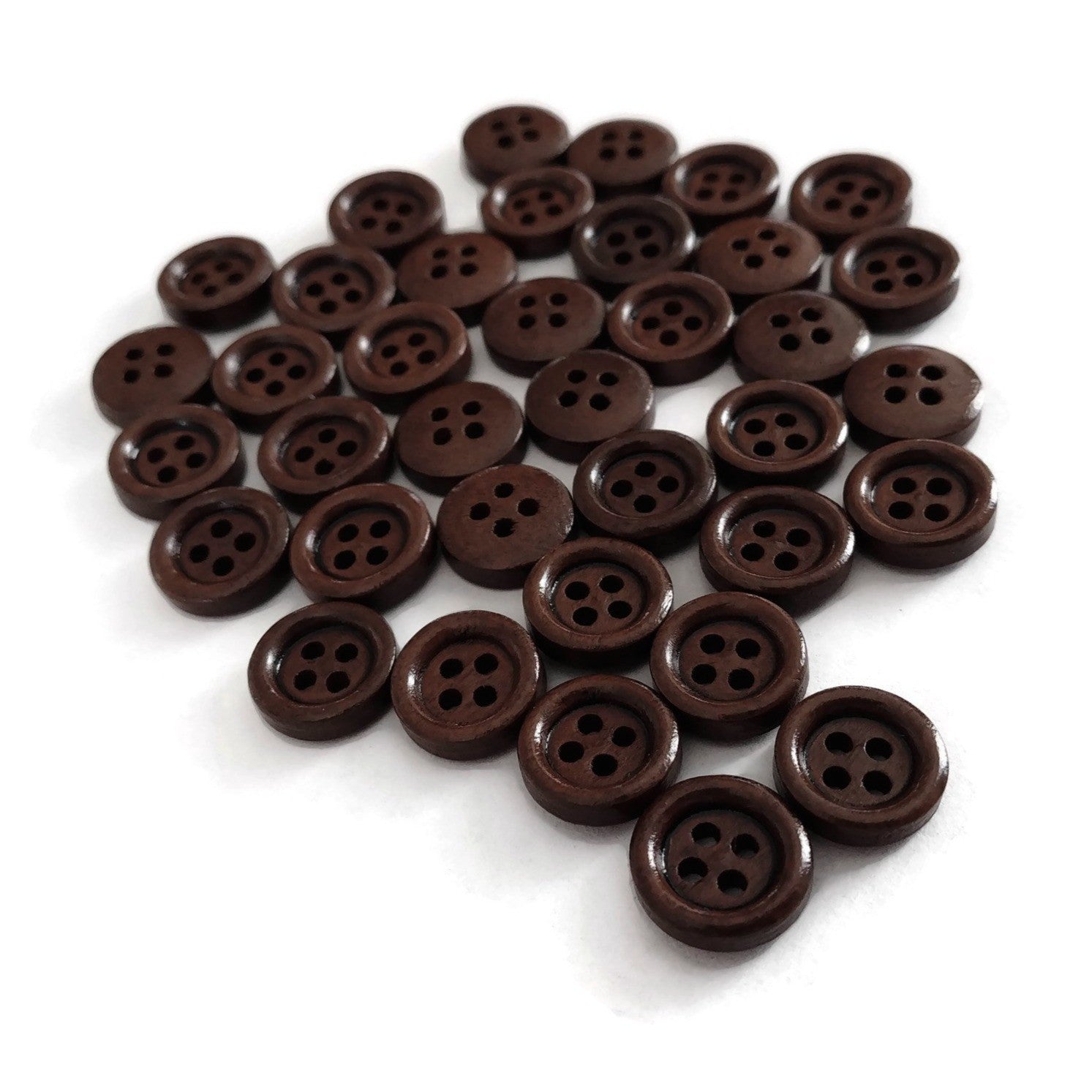 36 Mini Bouton de bois à 4 trous de 11mm - couleur café