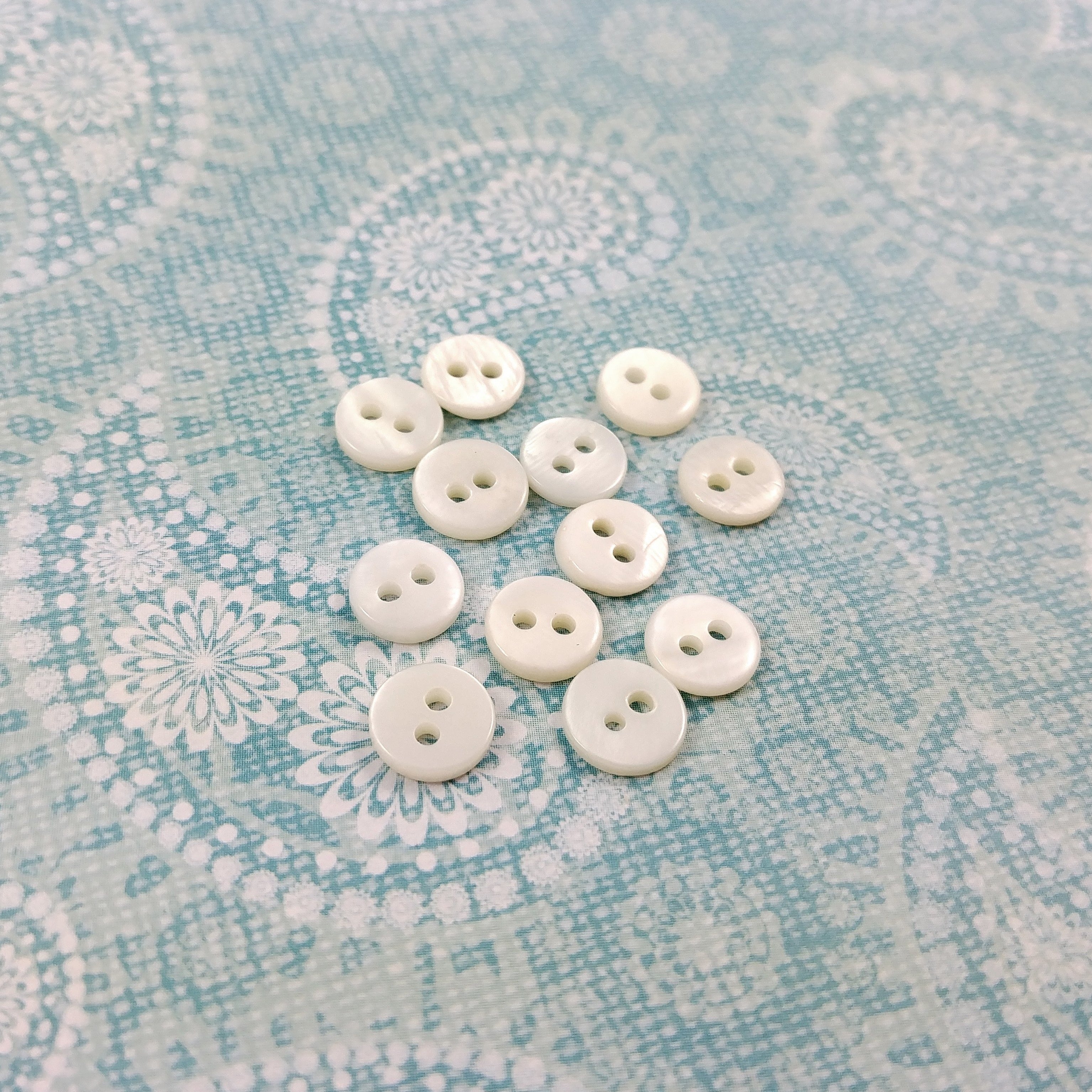 Mother of Pearl Buttons - 7mm buttons - set of 10 pearl buttons - white buttons 7mm - tiny buttons - sea shell buttons