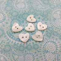 6 White heart buttons - Mother of Pearl Shell Buttons 12mm