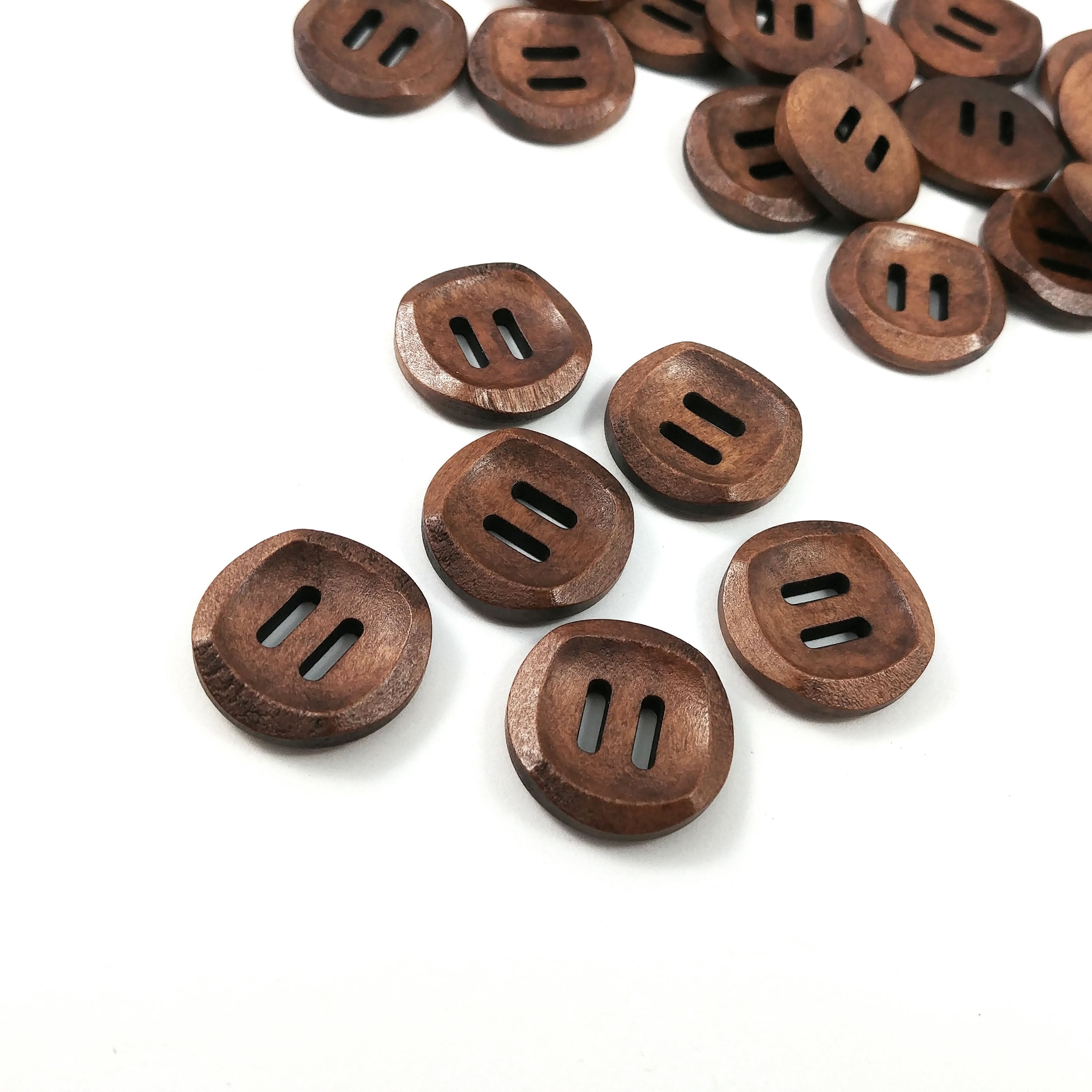 Petit bouton de bois marron de 2cm - ensemble de 6 boutons en bois naturel