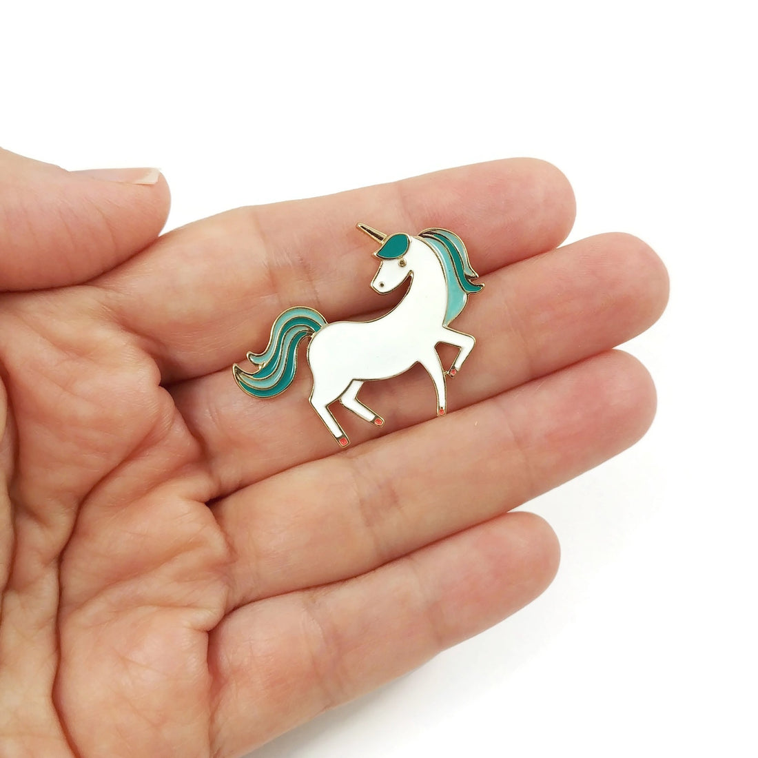 Unicorn enamel pin, little brooch for unicorn lover