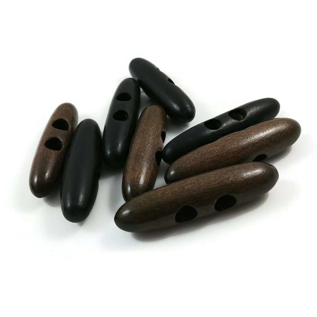 2 gros boutons de bois marron foncé, noir ou khaki 6cm
