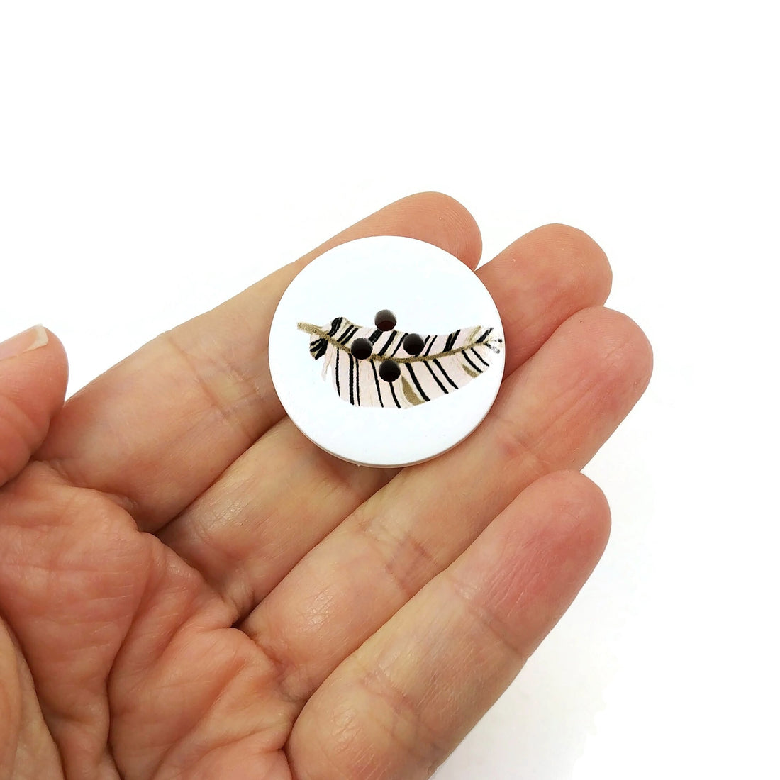4 Boutons Plumes couleurs variées - lot de boutons en bois 30mm