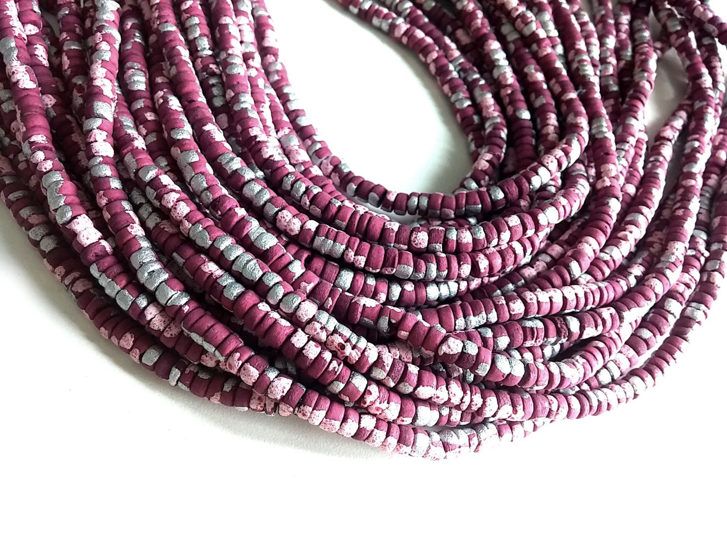 150 coconut beads marblized wine red, pink and silver splashing 4-5mm
