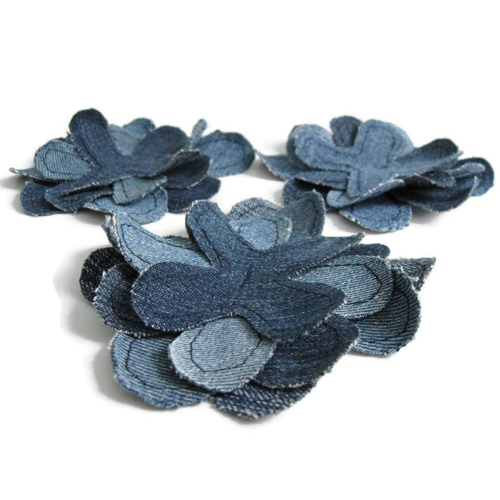 Making flowers with jeans – sewing pattern and DIY tutorial