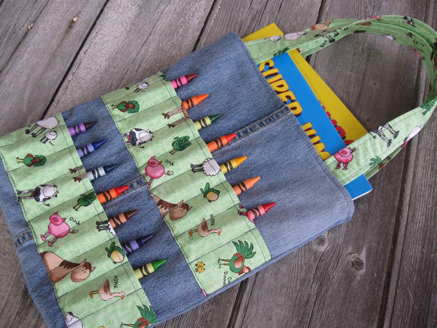 DIY Coloring Bag for crayons Sewing Pattern