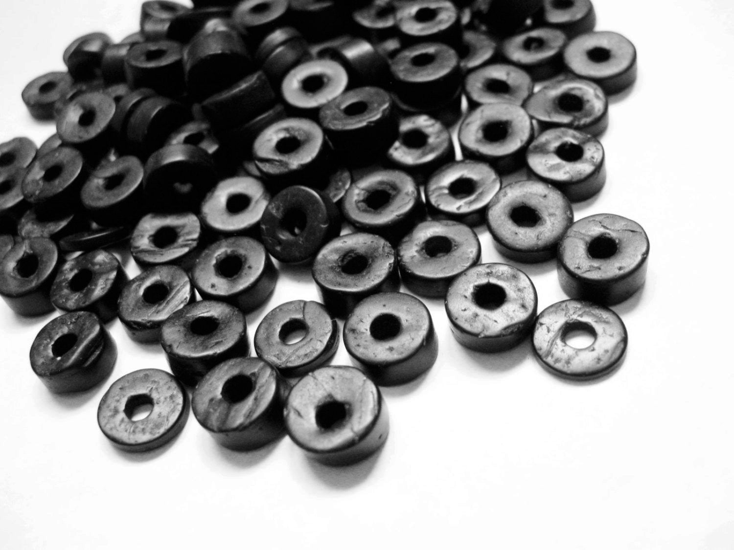 Black Coconut Bead - 100 Eco Friendly Donuts Rondelle Disk Beads 9mm