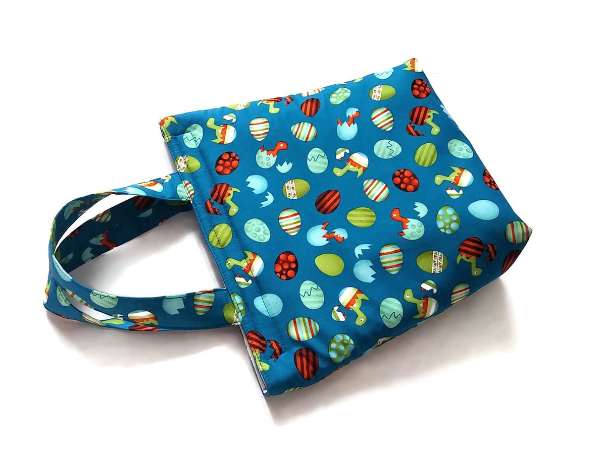 Easy to sew insulated lunch bag sewing pattern & tutorial