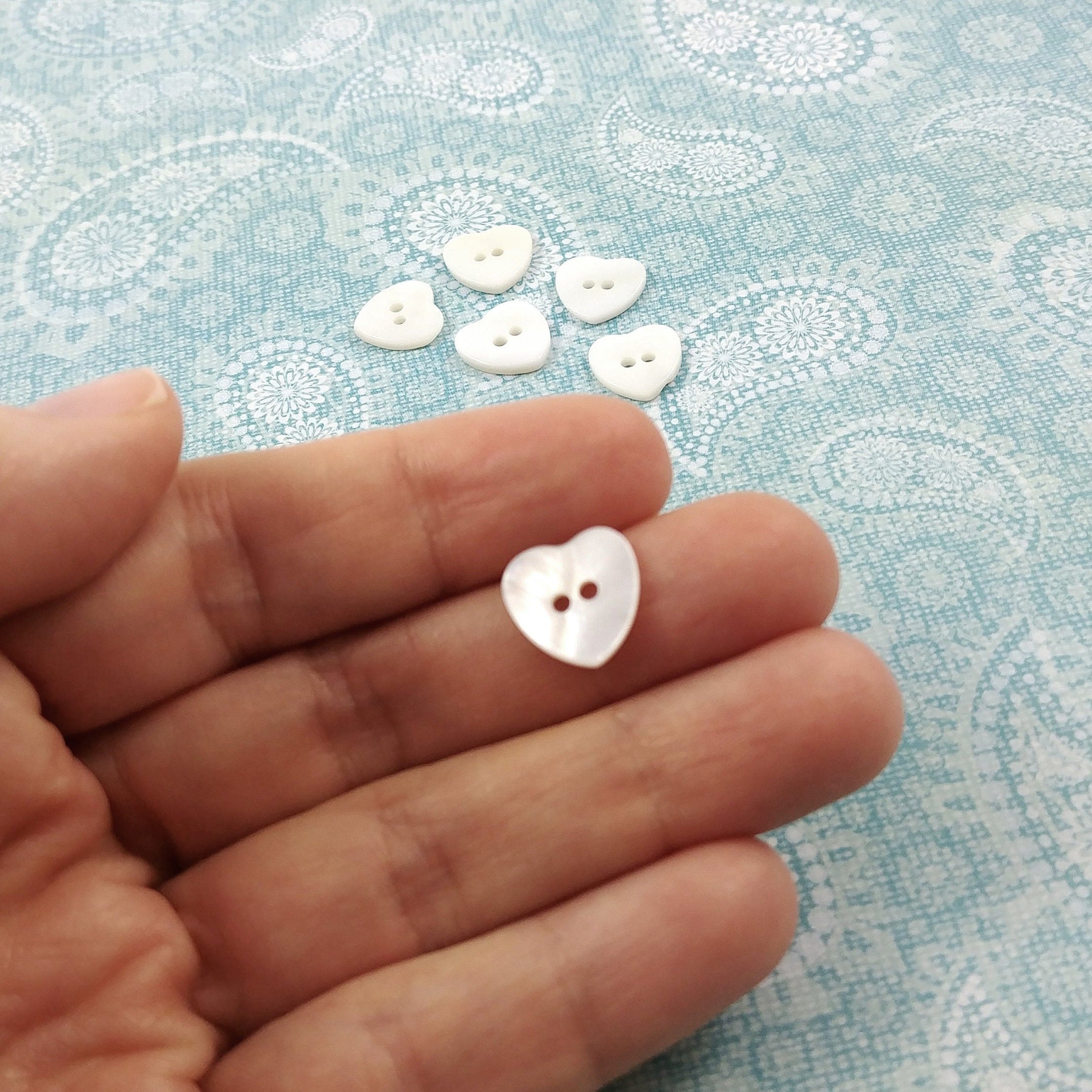 Bouton coeur en nacre naturel 12mm - ensemble de 6 boutons