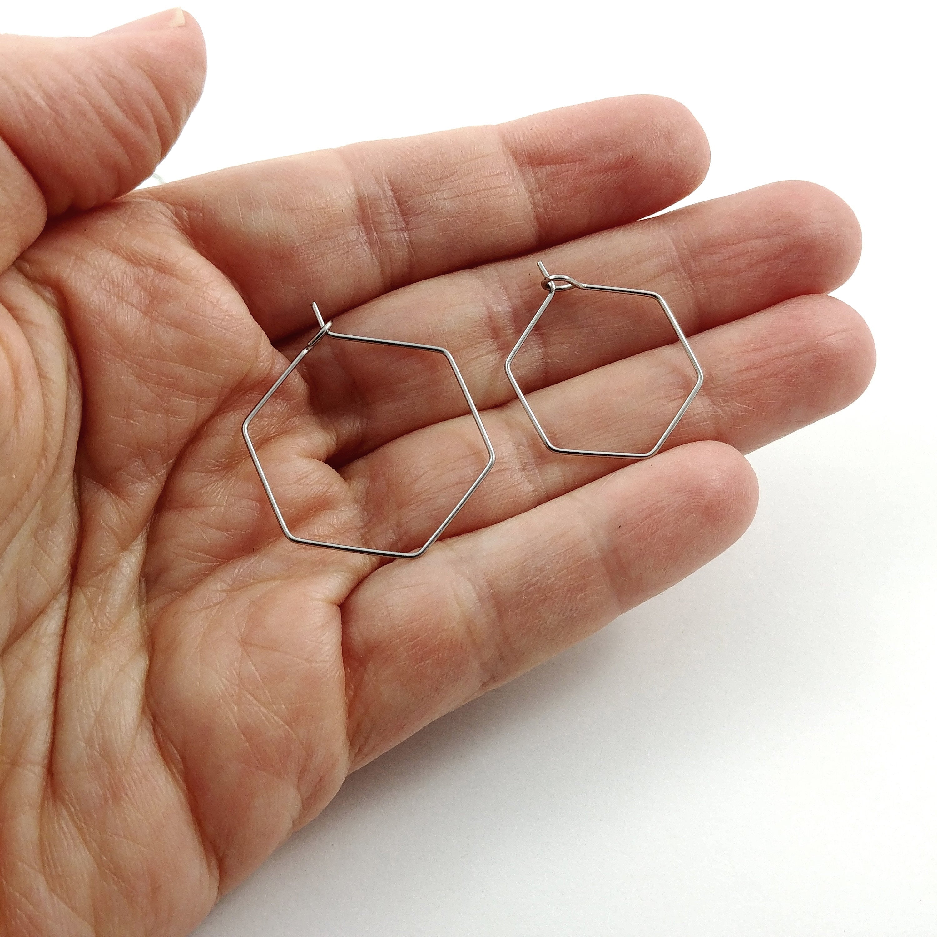 Stainless steel hexagon hoops 10pcs (5 pairs) - 2 size available
