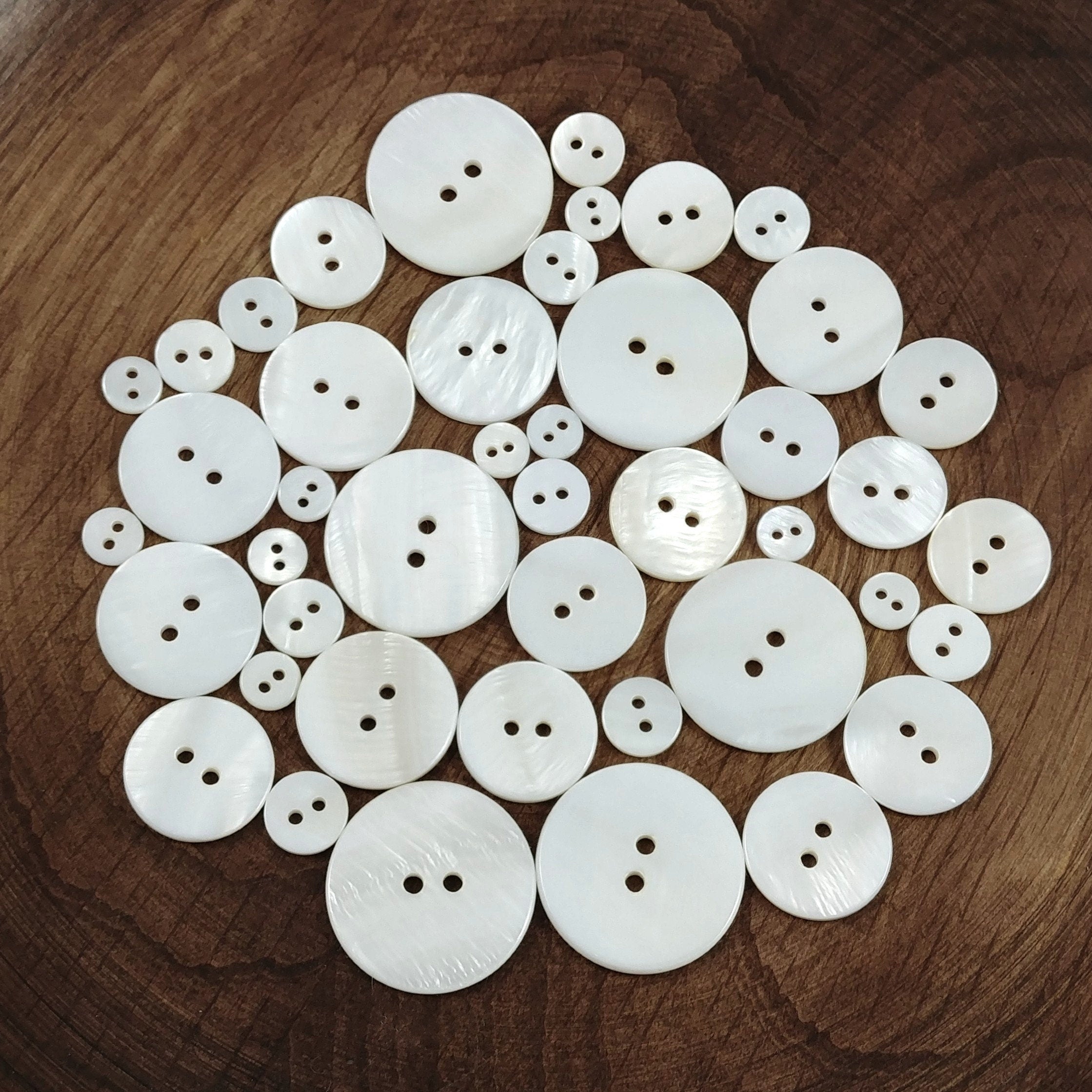 White on sale sewing buttons