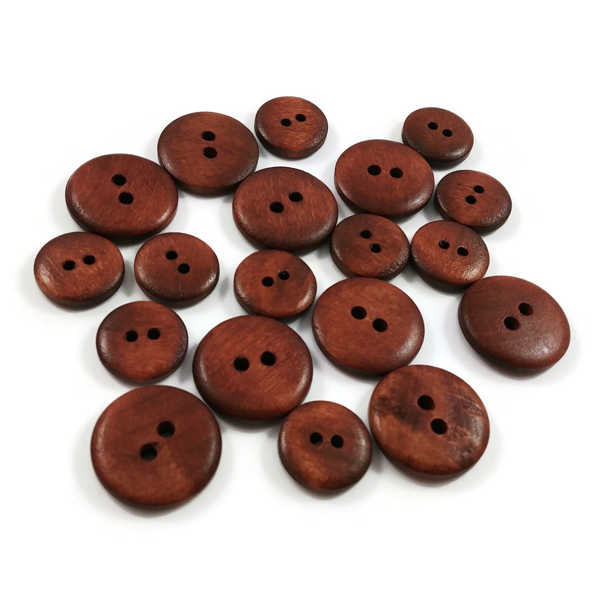  80 Pcs Wooden Buttons,4 Holes Round Assorted Brown Wood  Buttons,2 Sizes 20/25mm Large Natural Wooden Buttons for Crafts Sewing  Clothing Sweater Coat DIY Decorations