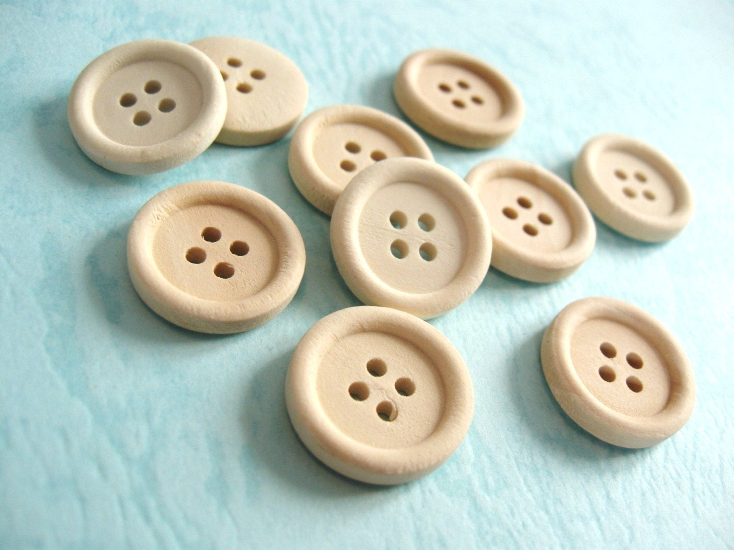 Natural unfinished wood button set of 10 buttons 18mm