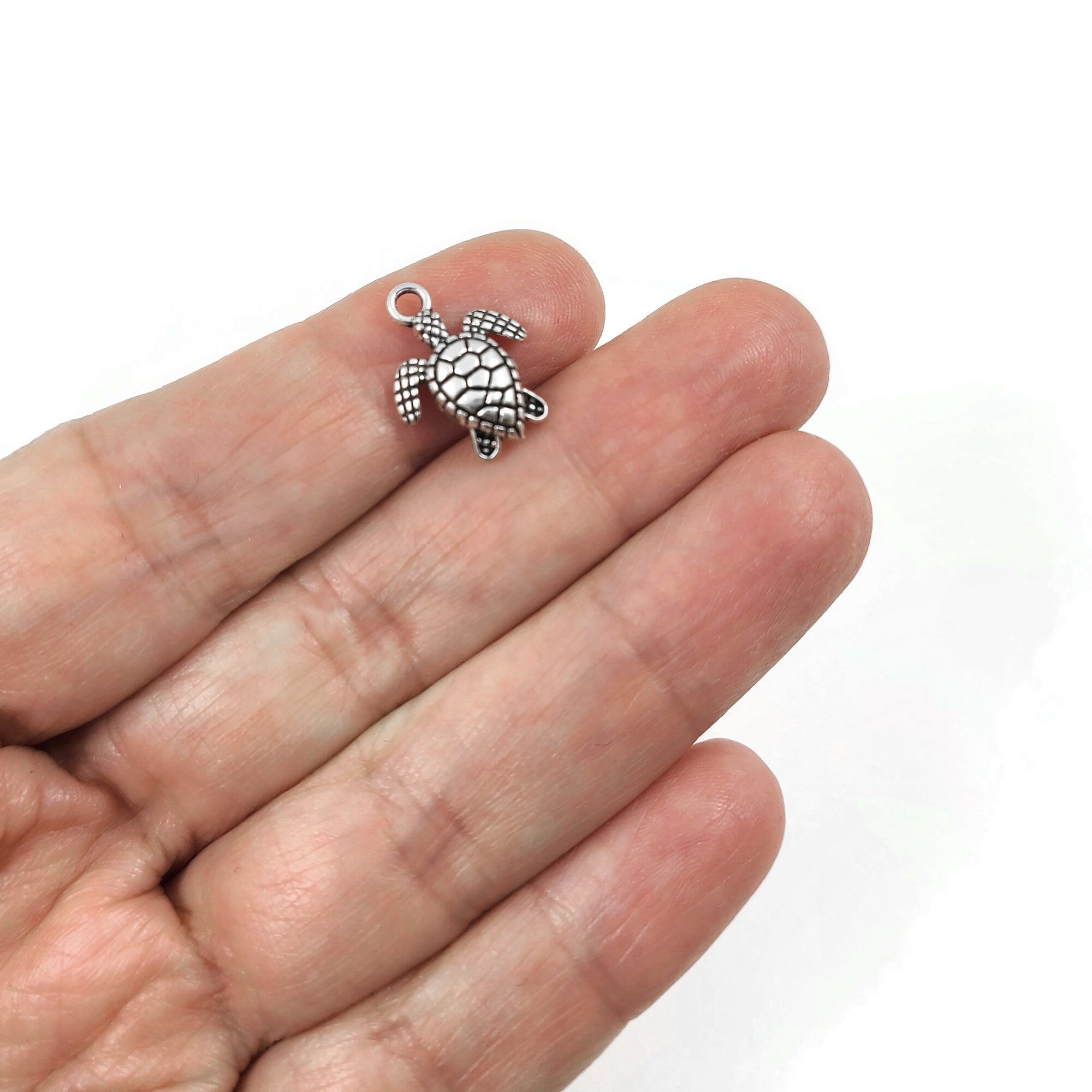 Cute sea turtle charms, 16mm nickel free metal pendants, Hypoallergenic jewelry making