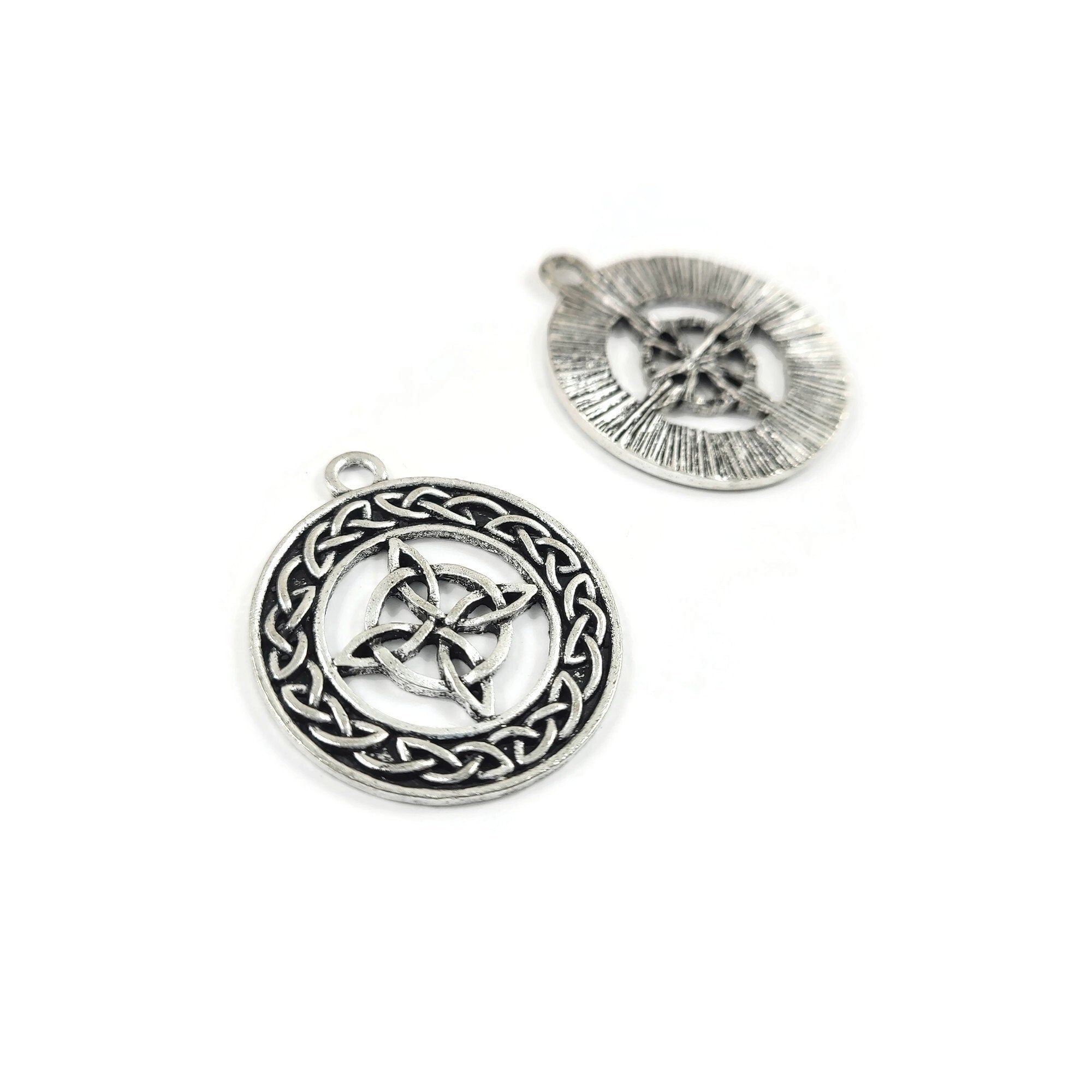 5 celtic knot charms, 30mm antique silver metal pendants, Jewelry making supplies