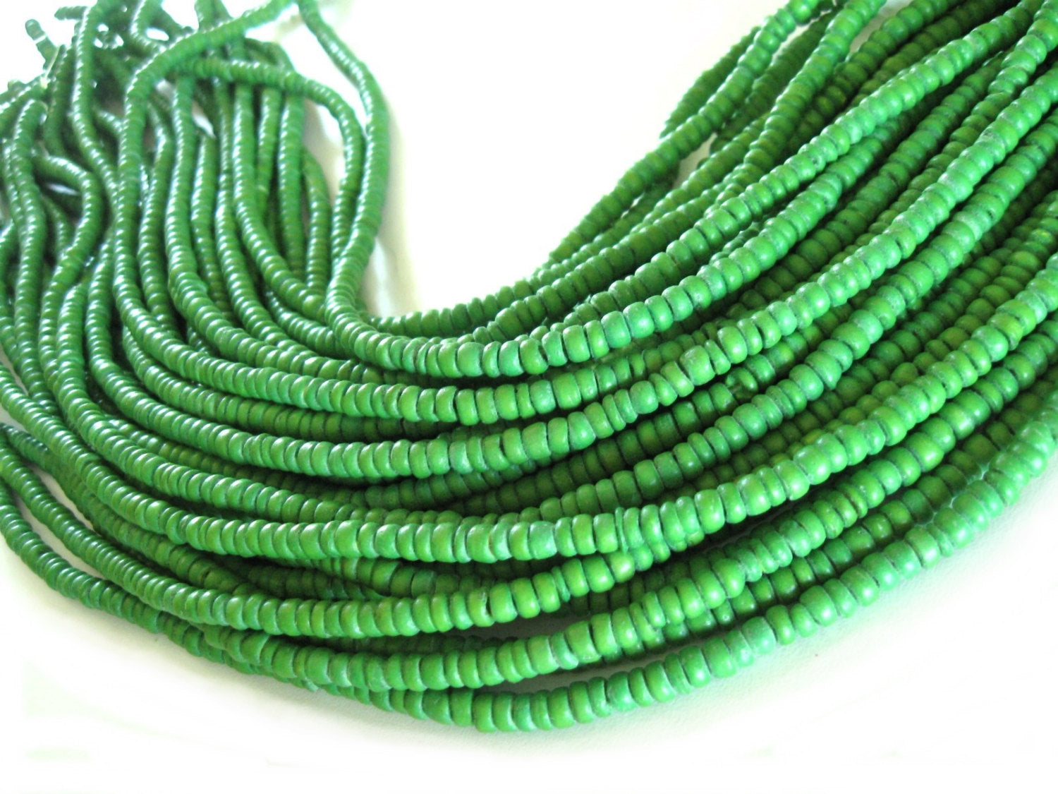 Coconut bead 120 lime green wood Beads - Coconut Rondelle Disk Beads 4-5mm