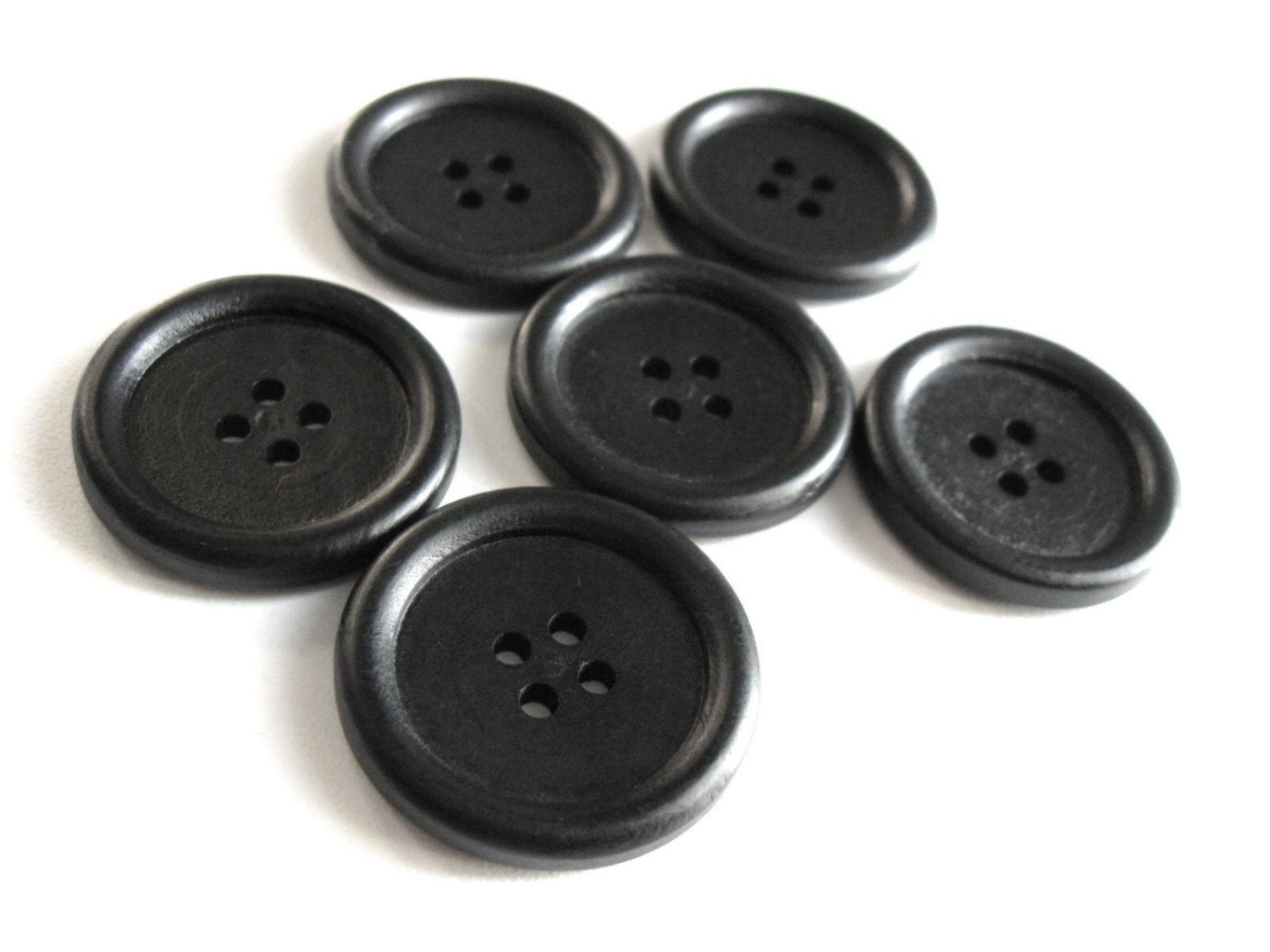 Black buttons 30mm - set of 6 wood buttons