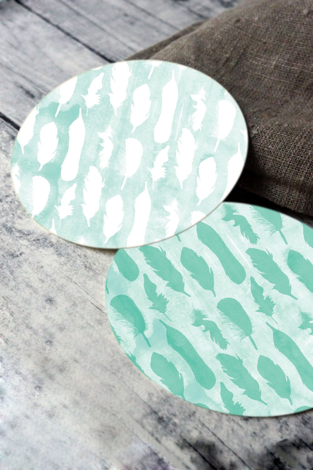 Printable round tags or cupcake toppers  - Mint Feather and Dots Digital Circle Collage Sheet