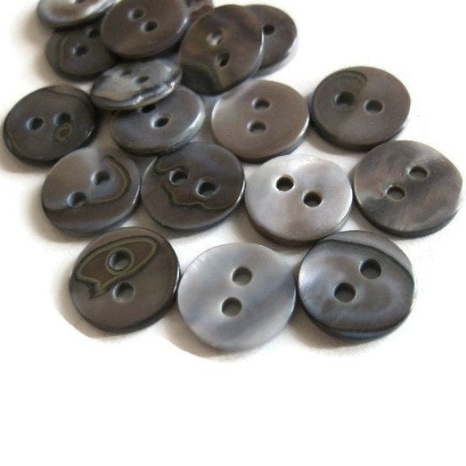 Lot De 12 Boutons En Nacre Véritable - Diamètre 11 Mm, 2 Trous, Forme Ronde (occasion)